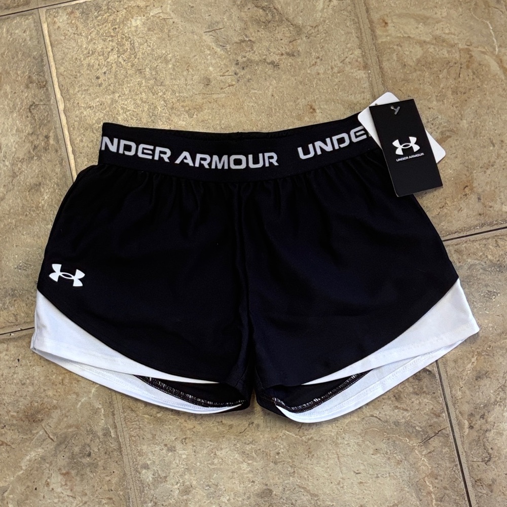 Under Armour Girls’ Youth Small Athletic Shorts in Black and White